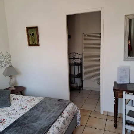 D'elisabeth A La Ferme 3* Montepilloy